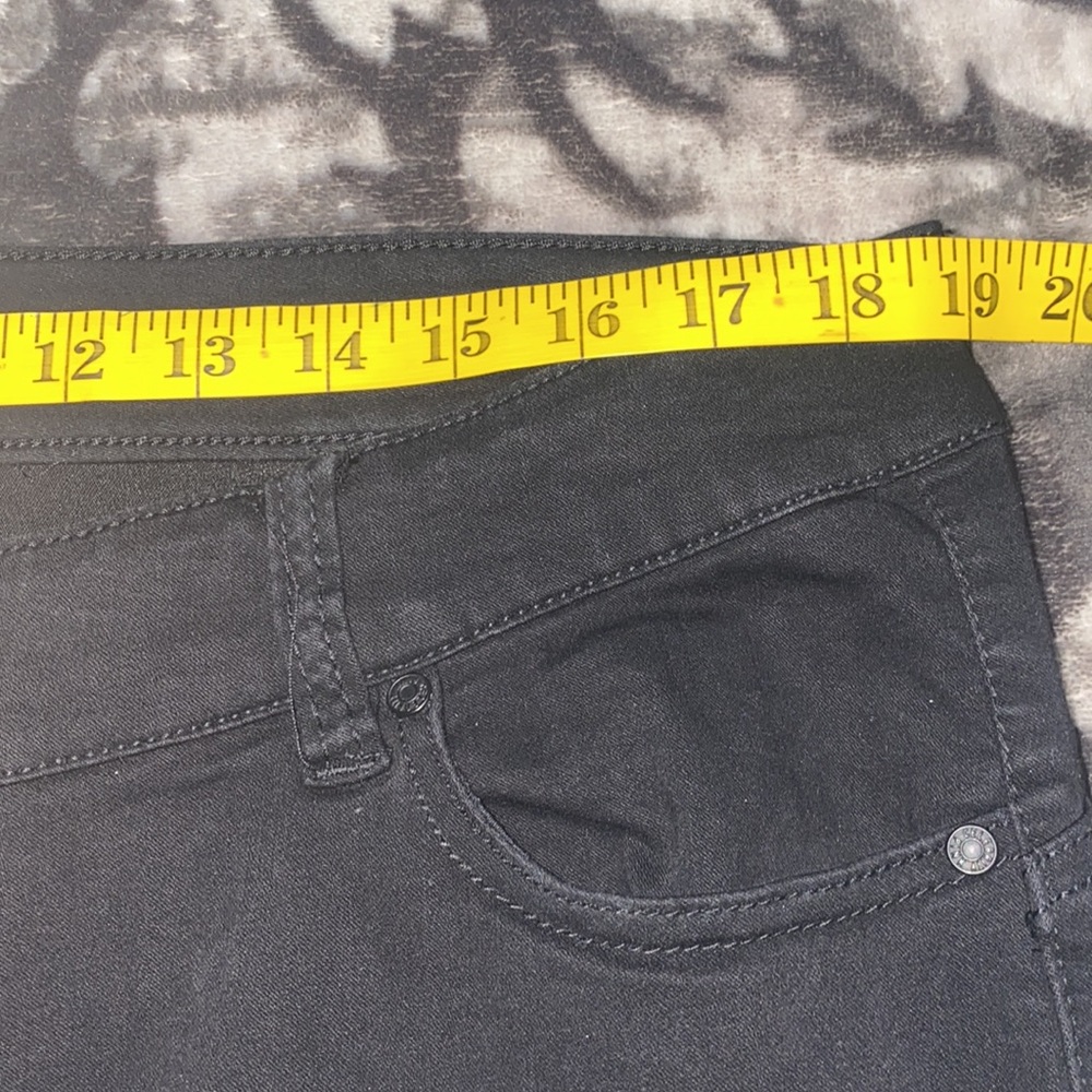 Celebrity Pink Black Skinny Jeans - Picture 12 of 12